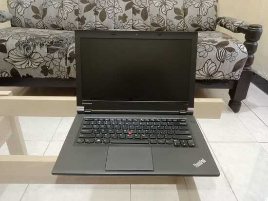 Laptop Bekas Lenovo - 1