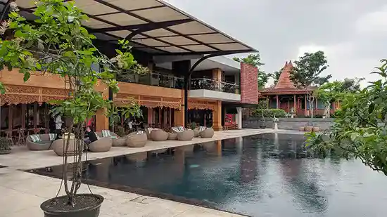 tempat makan di malang dengan view bagus