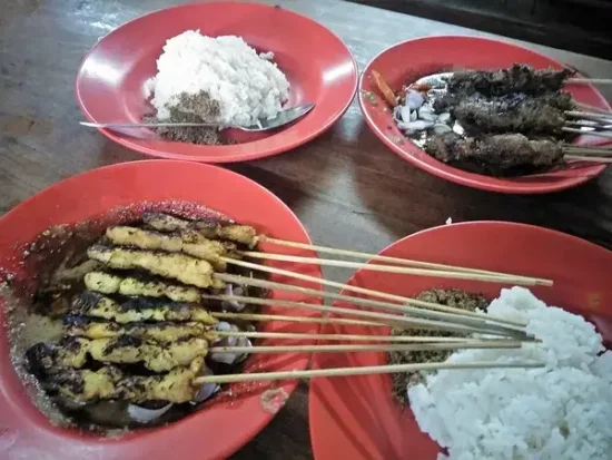 Kuliner Surabaya Sate Kelapa